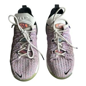 Nike LeBron XVIII 18 Low Basketball Athletic Purple‎ Black Sneakers, Size 4.5